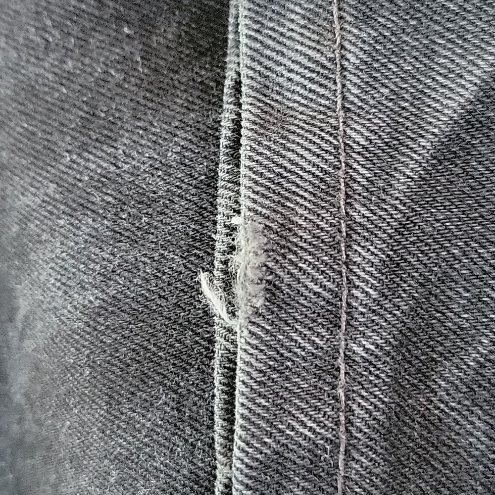 LEVIS Black Vintage 550 Relaxed Jeans - Picture 10 of 12